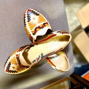 women artesanal shoes